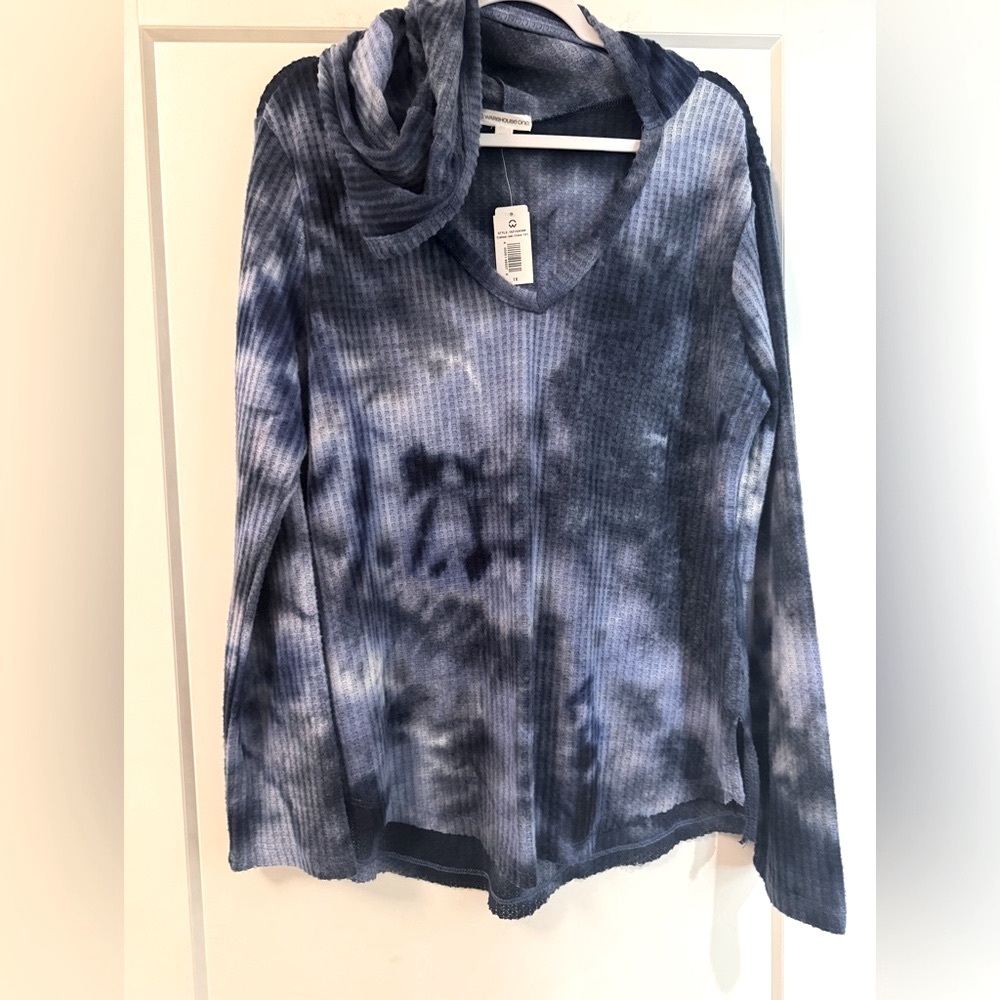 BNWT Blue Tie-Dye Hoodie